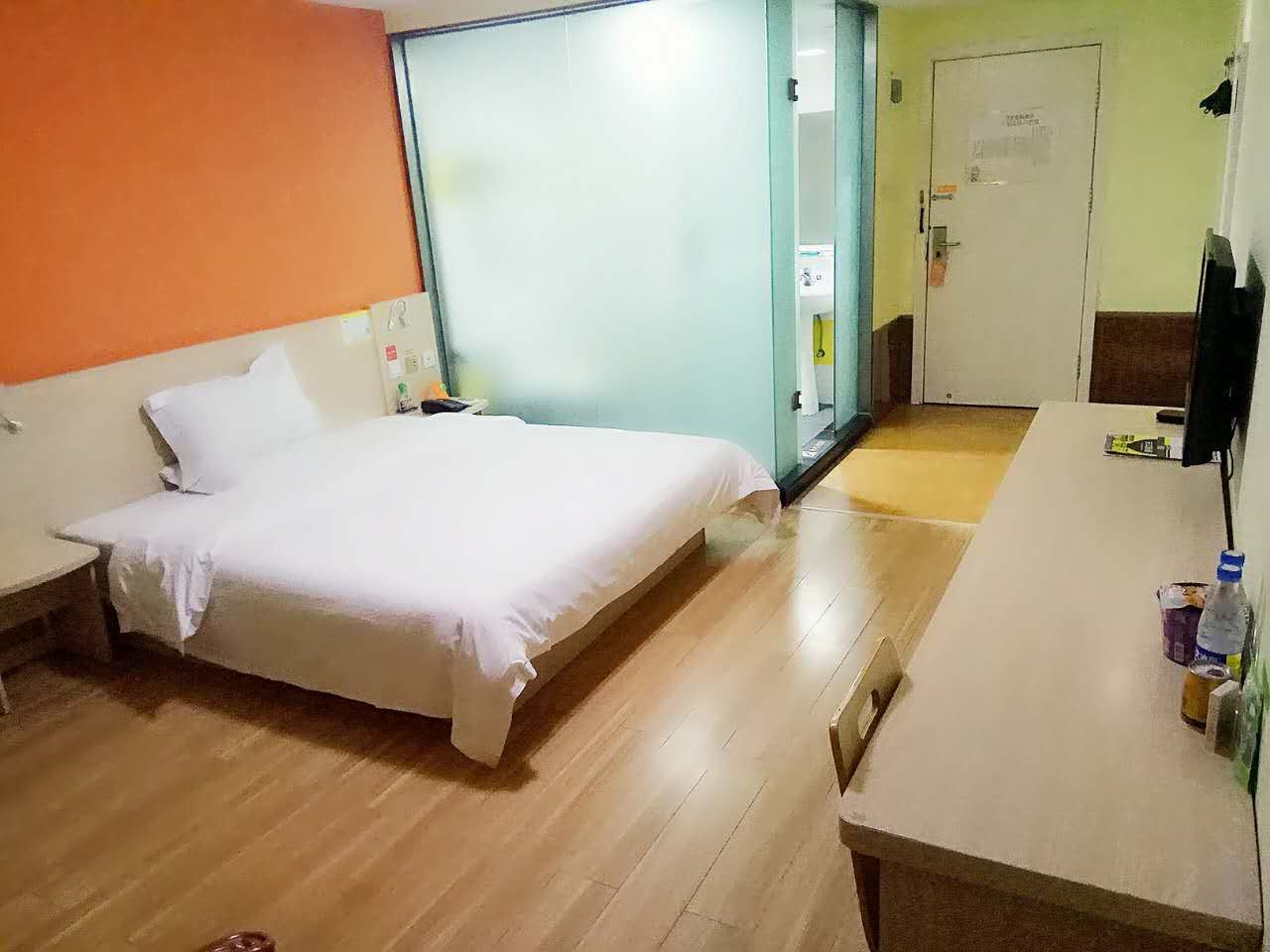 自主大床房