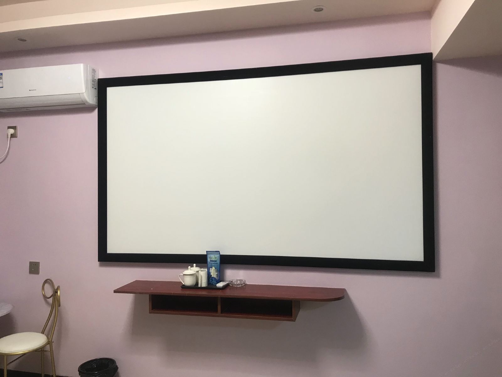 投影房