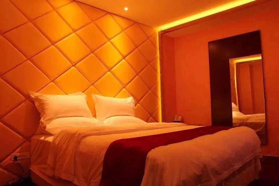 豪华大床房