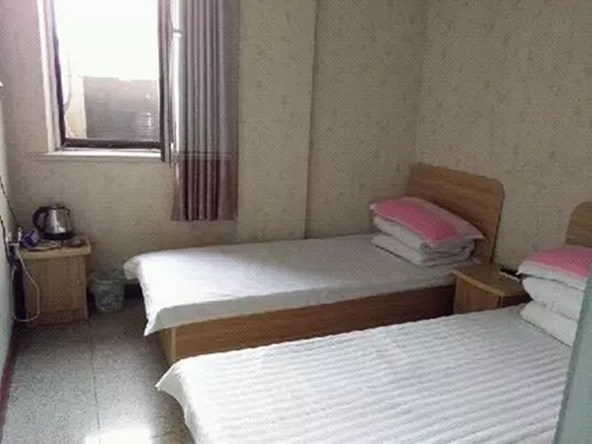 阳光标准间