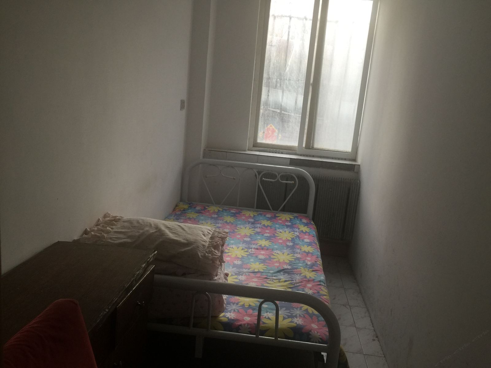 经济四人间