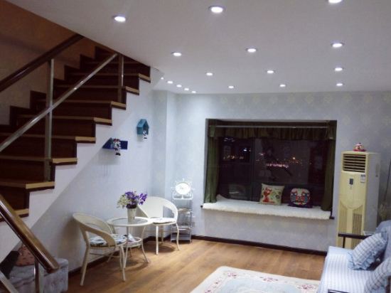 武汉星空loft小屋住宿