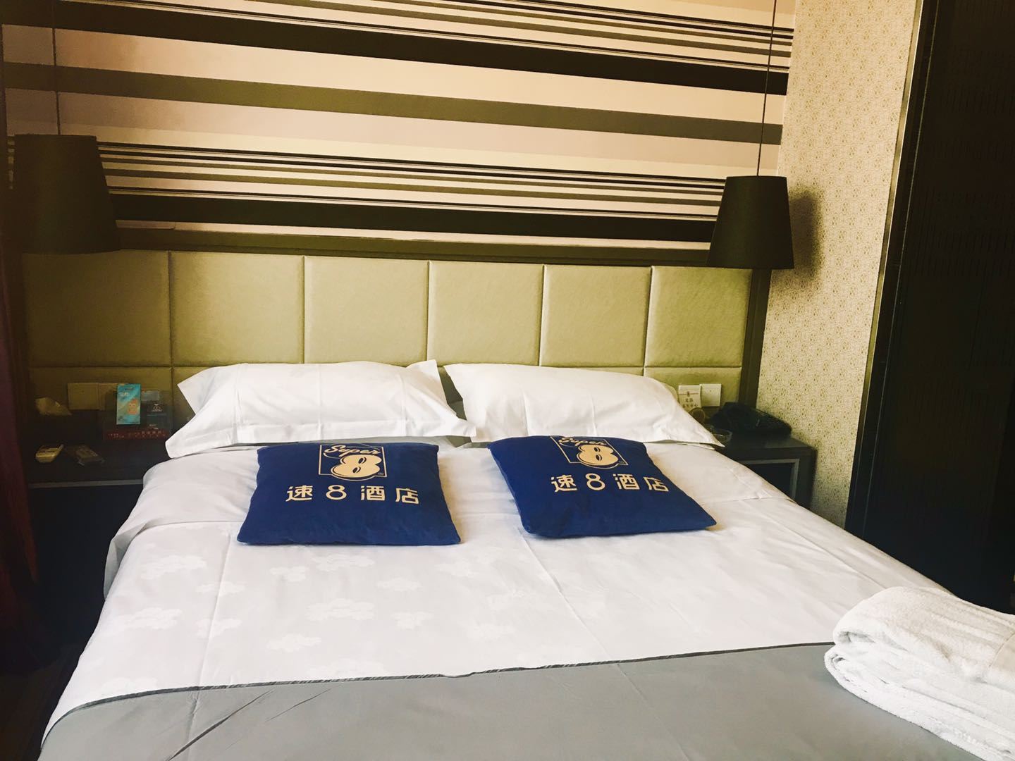 商务大床房