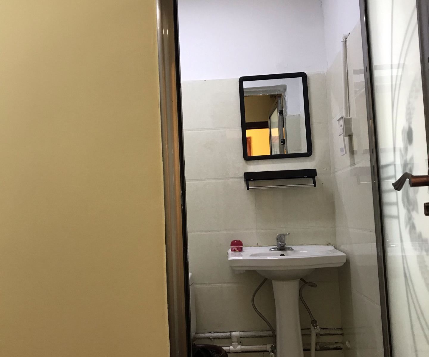 温馨藏式榻榻米双人间