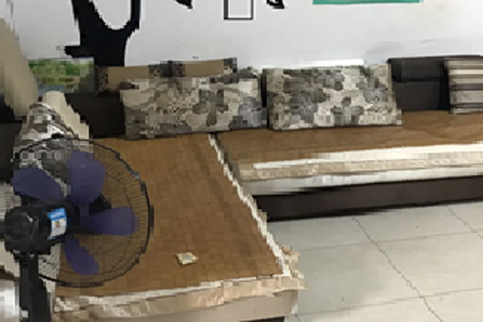 客厅沙发床（床位）
