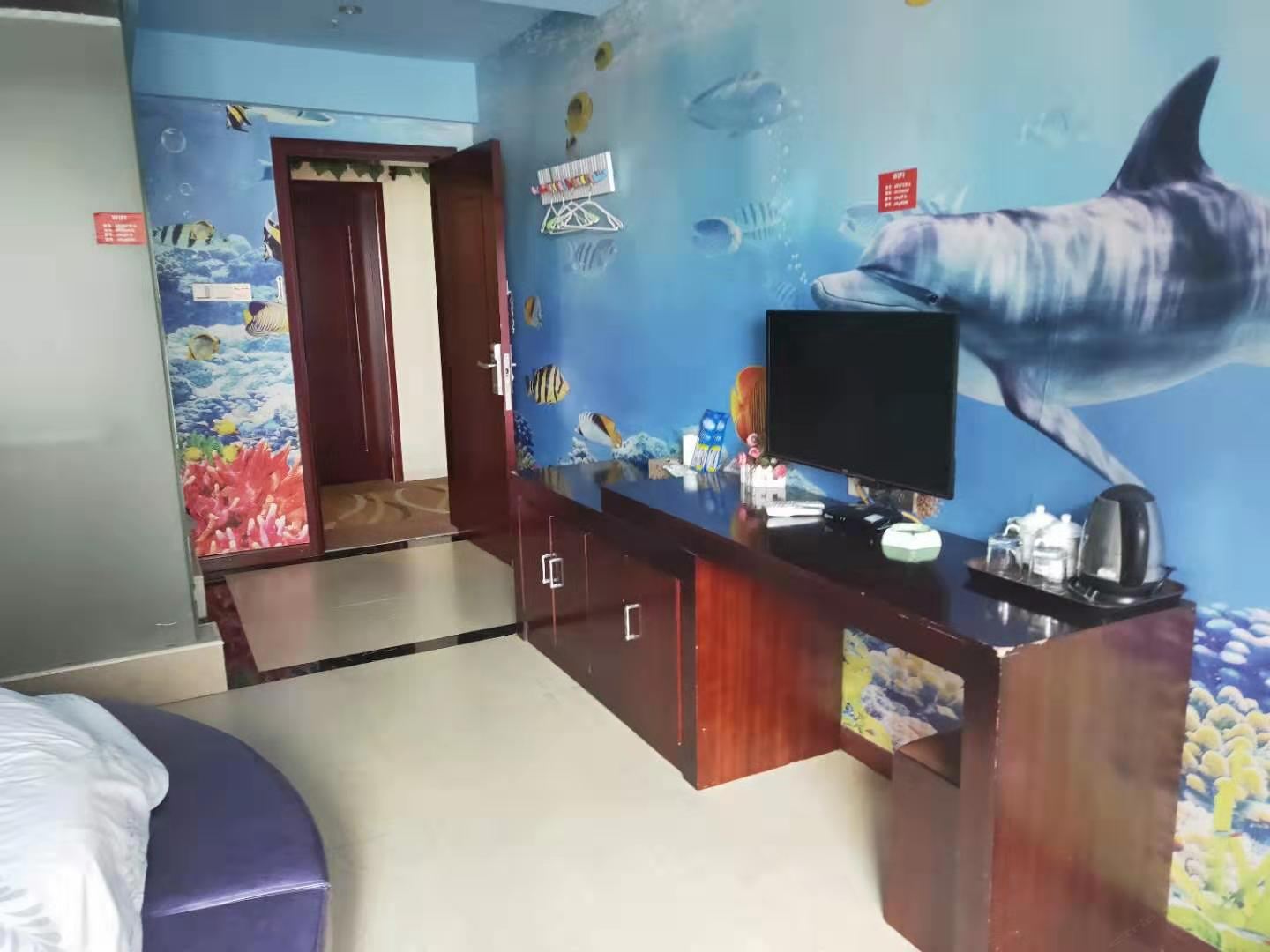 浪漫圆床房