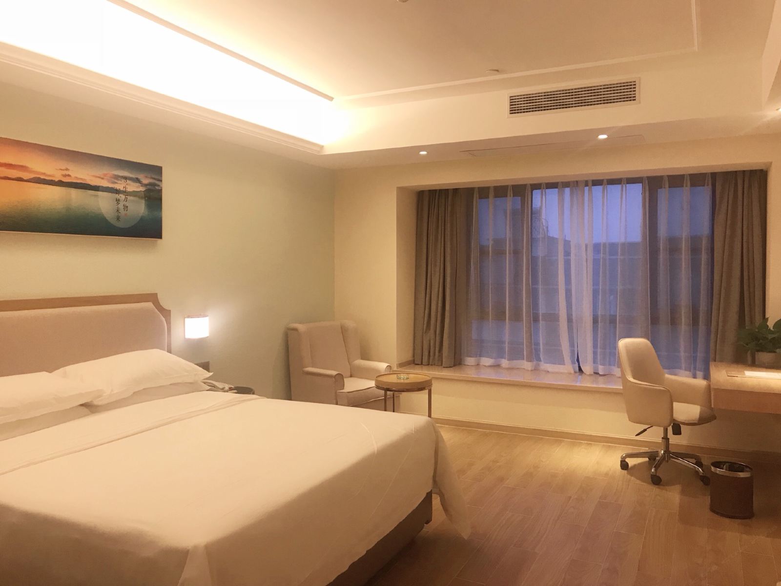 高级大床房