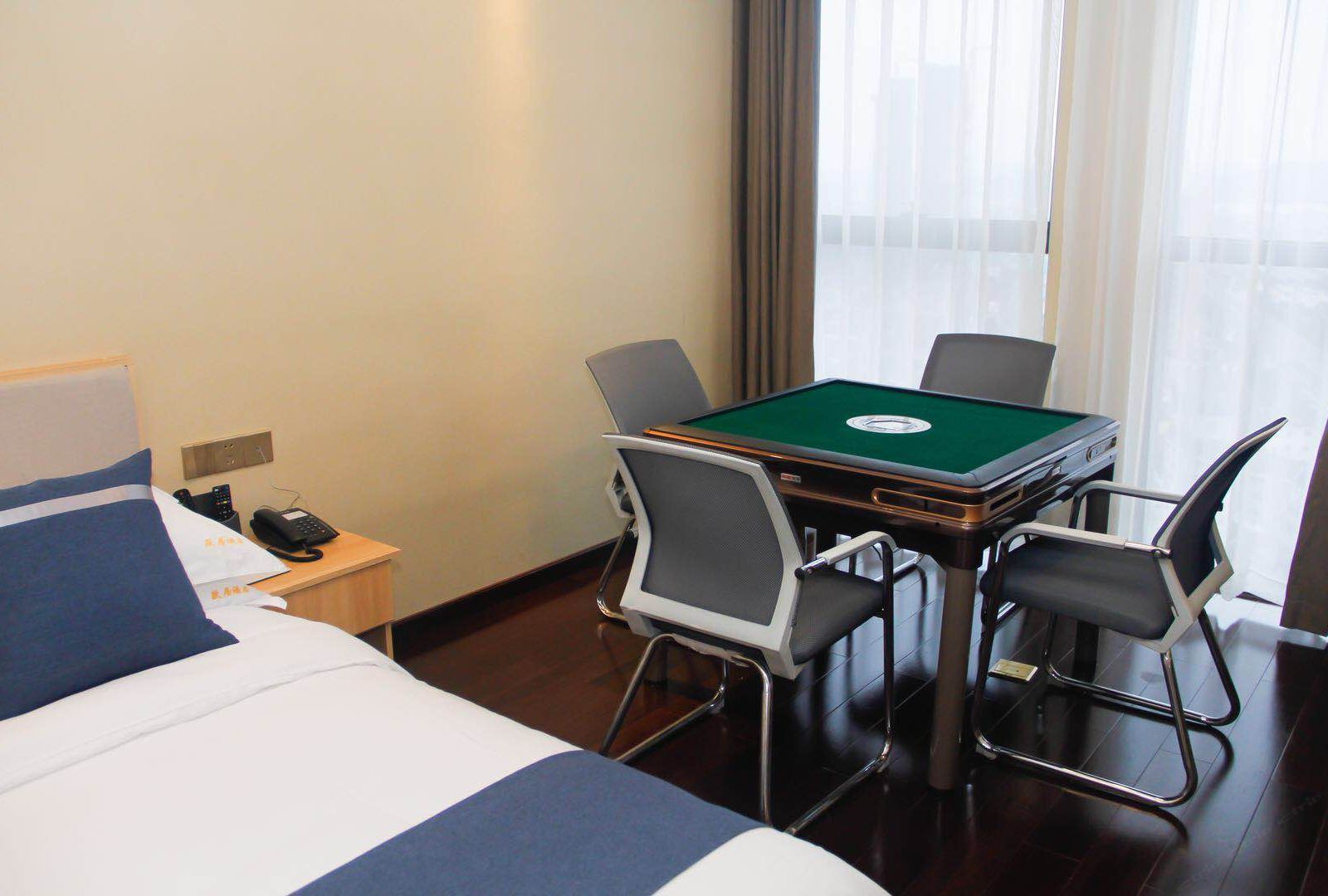 娱乐棋牌房