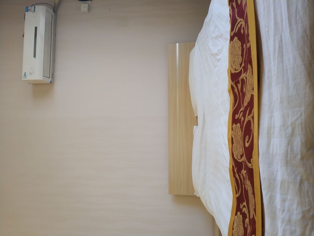 舒适大床房