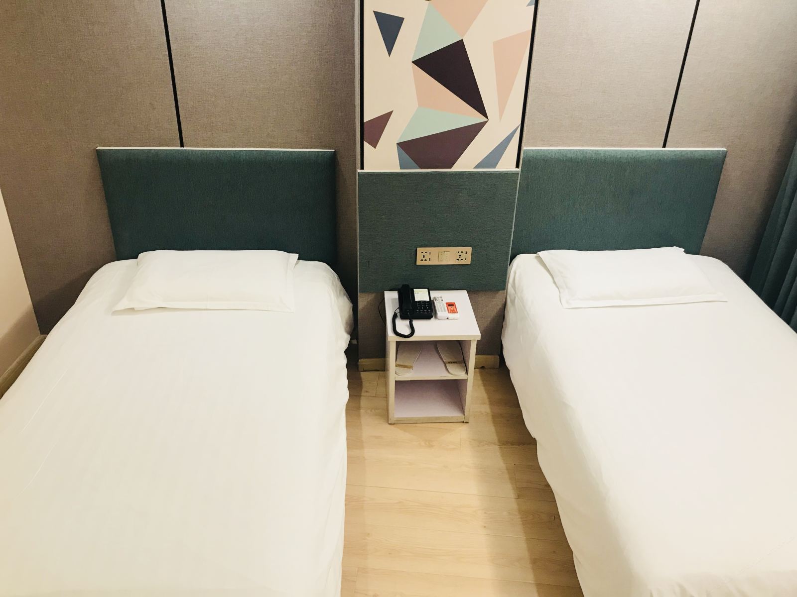 标准双床房