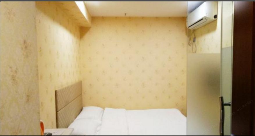 温馨特价大床房