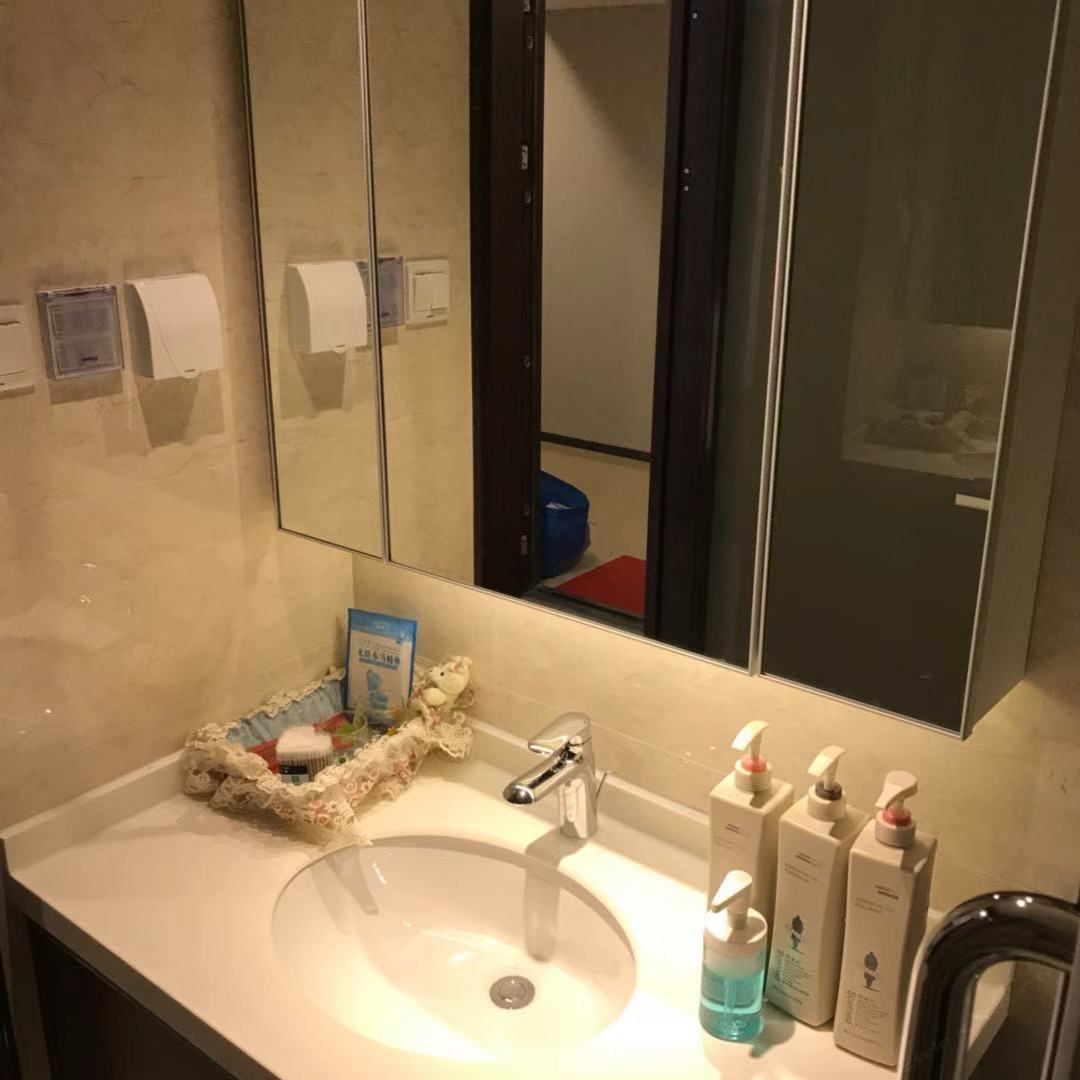 豪华大床房