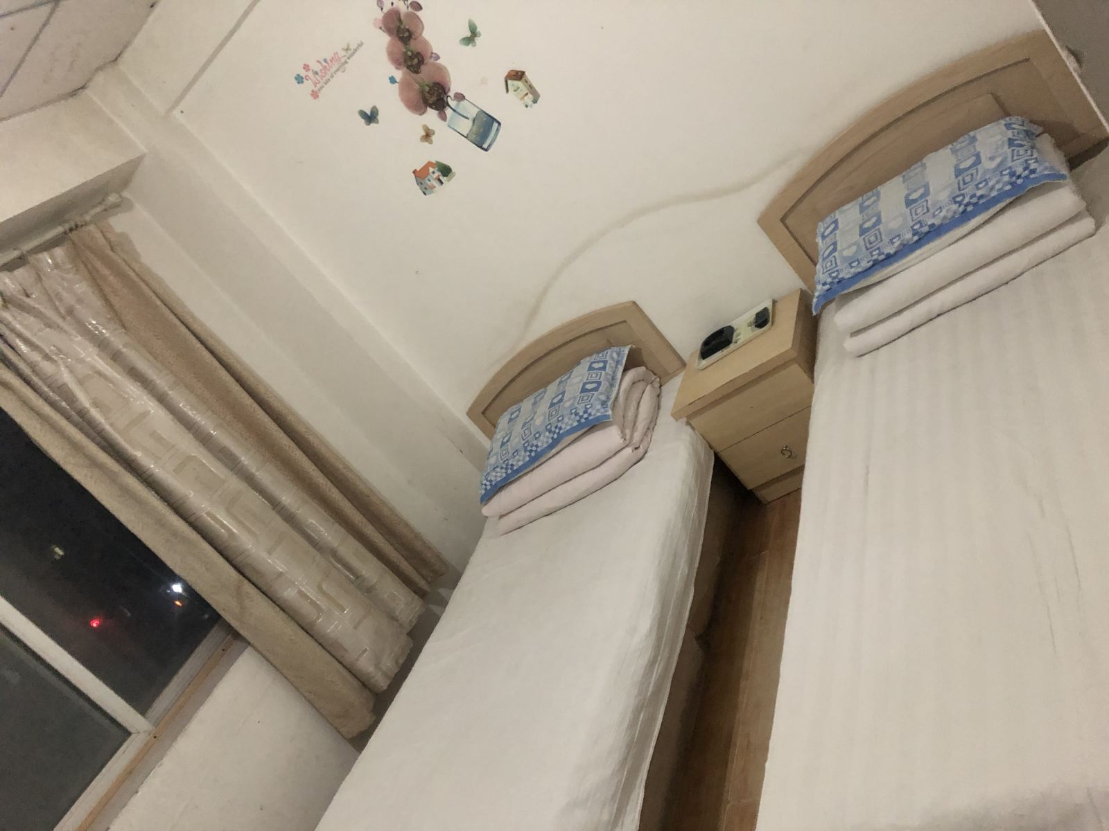 双床房