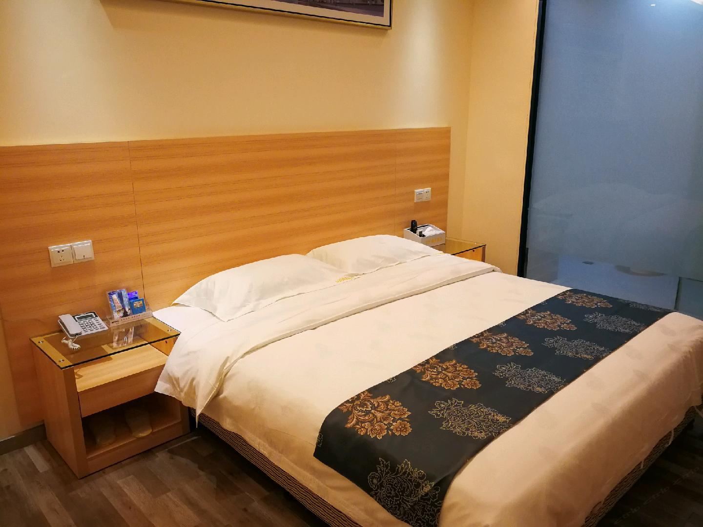 特惠大床房
