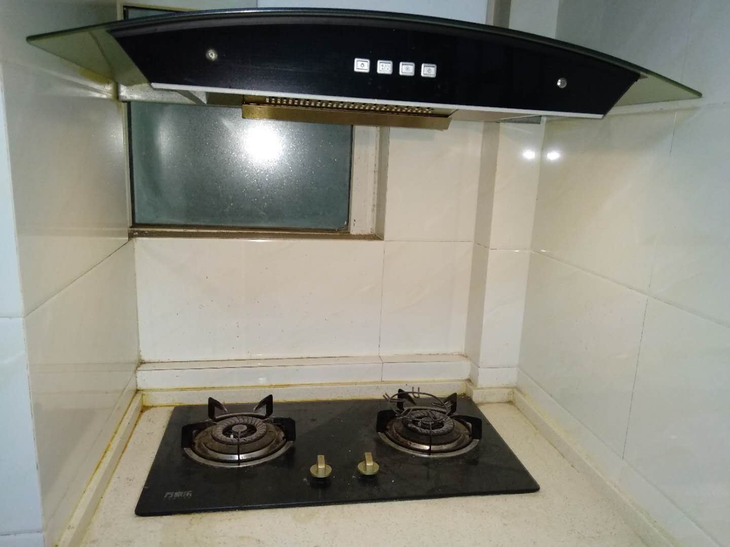 一室一厅豪华大床房