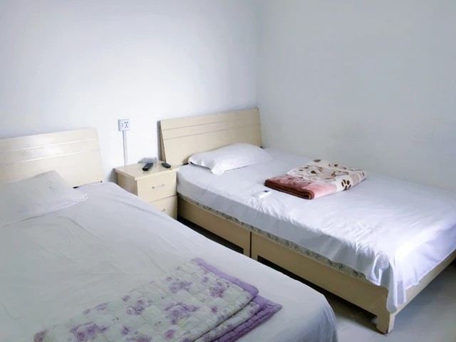 双床房