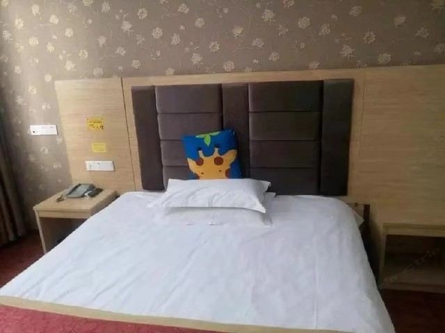 时尚大床房