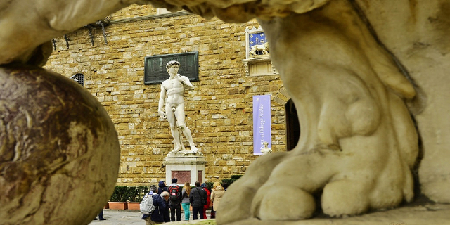 意大利比萨卢卡一日游【英文导游+美食品尝+