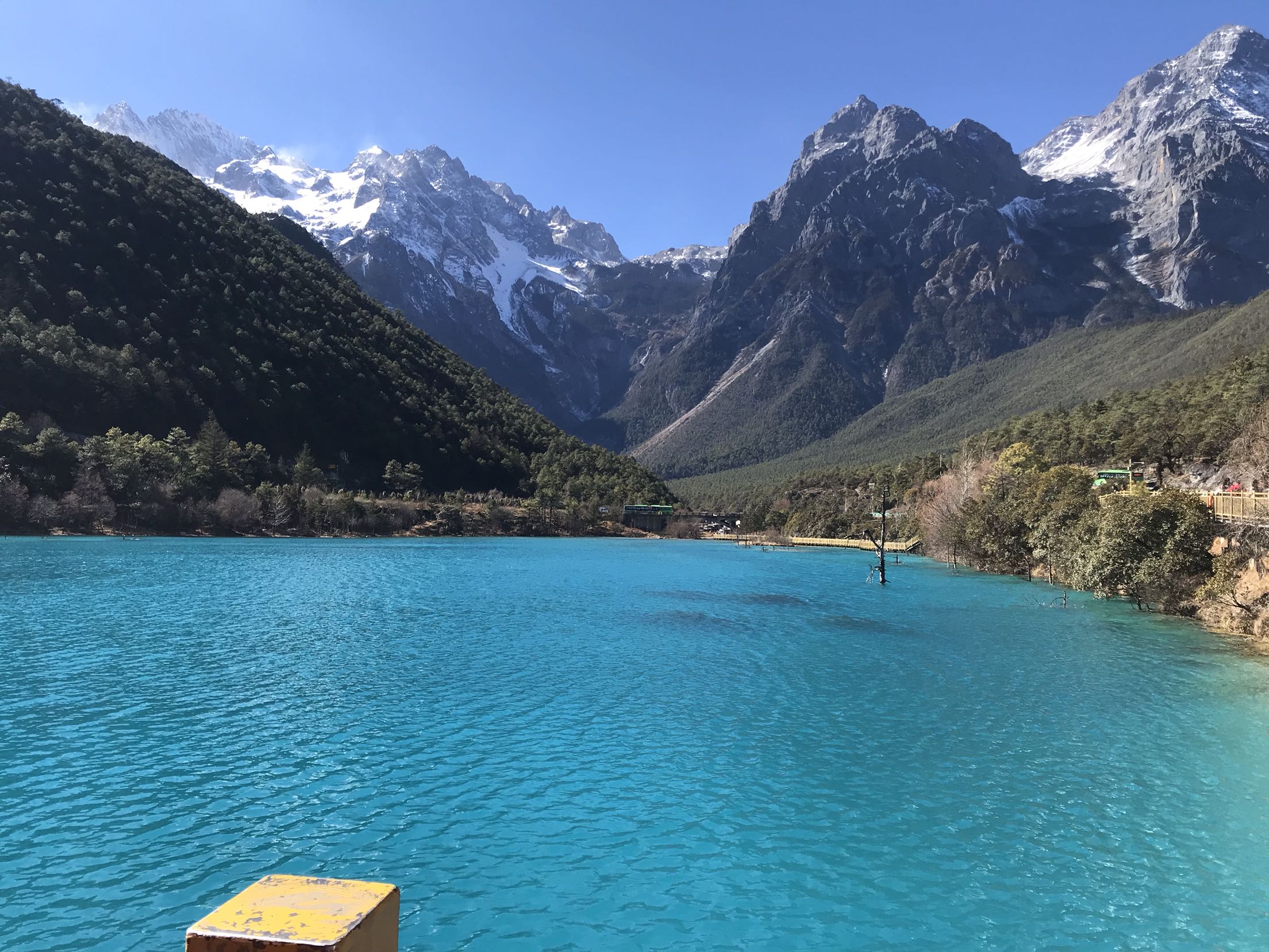 请教各位大神一月十九号去云南昆大理版旅游上玉龙雪山带什么衣服有