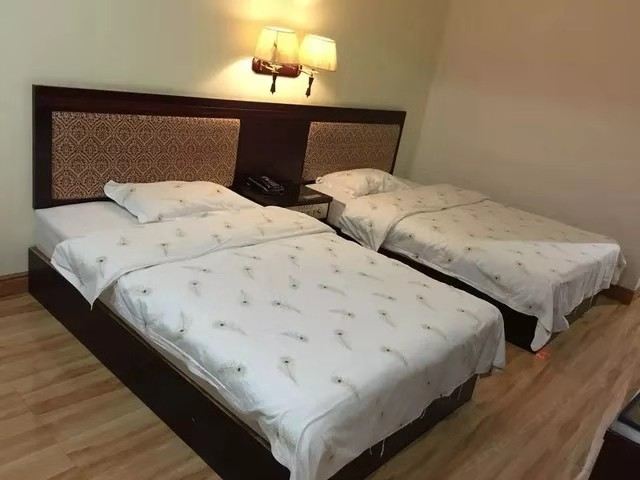 豪华麻将标准间