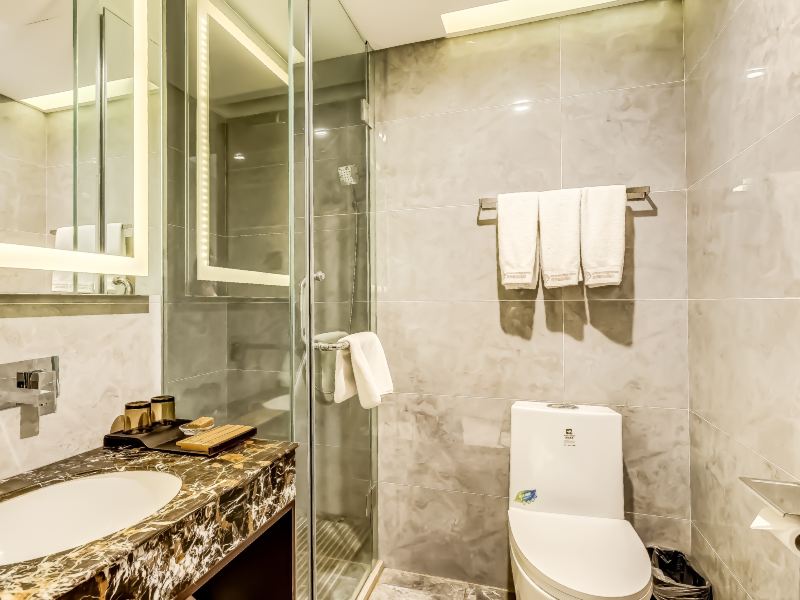 hotelPic