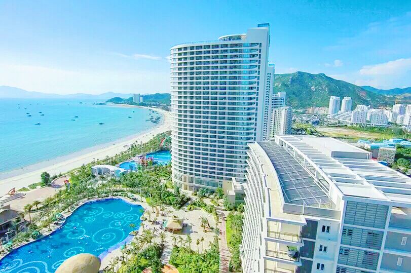 侧面部分海景双床间