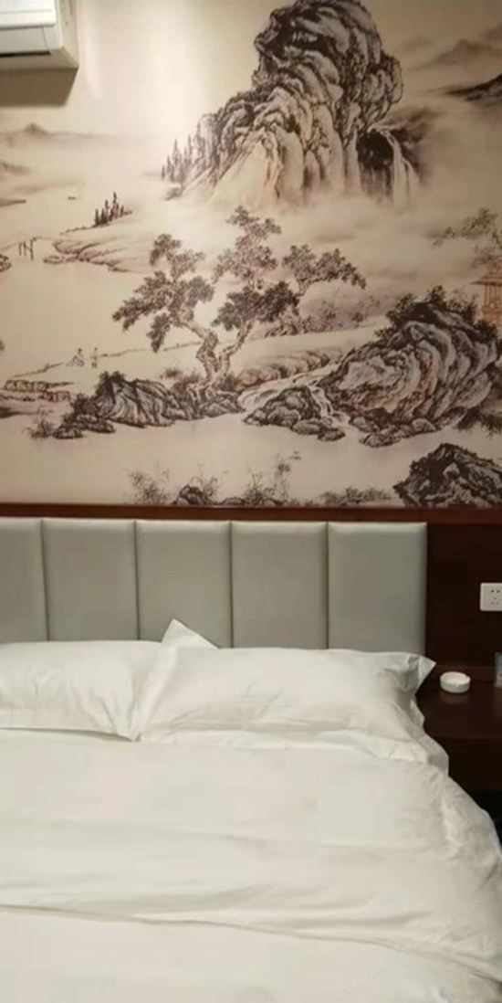 商务大床房