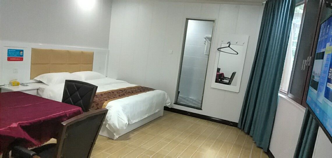 豪华大床麻将房