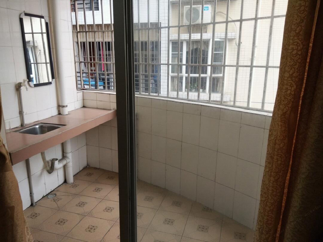 风扇大床房