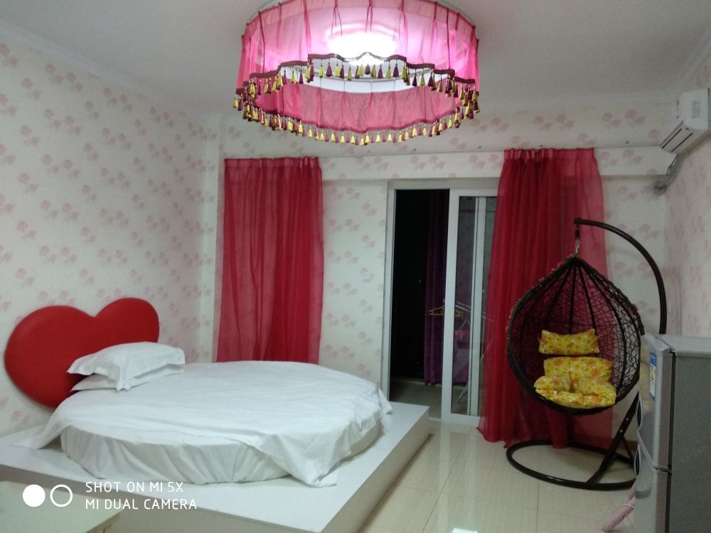 温馨浪漫大床房