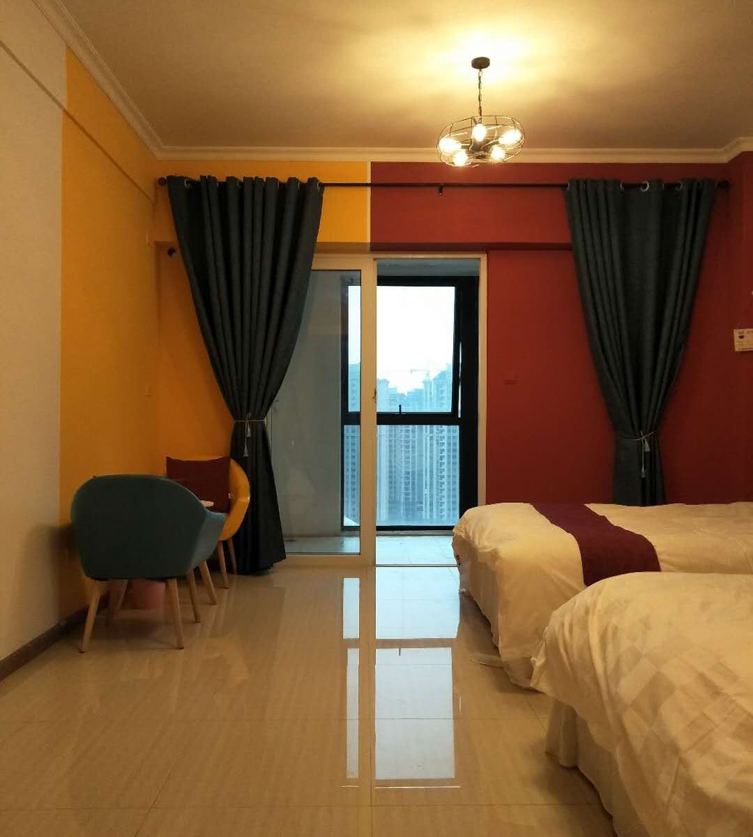 现代影院双人房