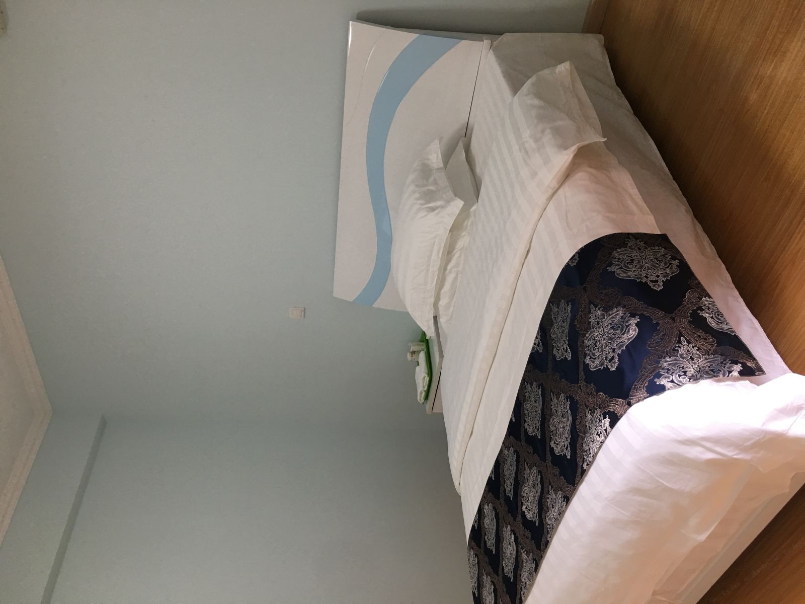 舒适大床房