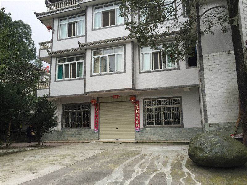 彭州金鹏休闲庄
