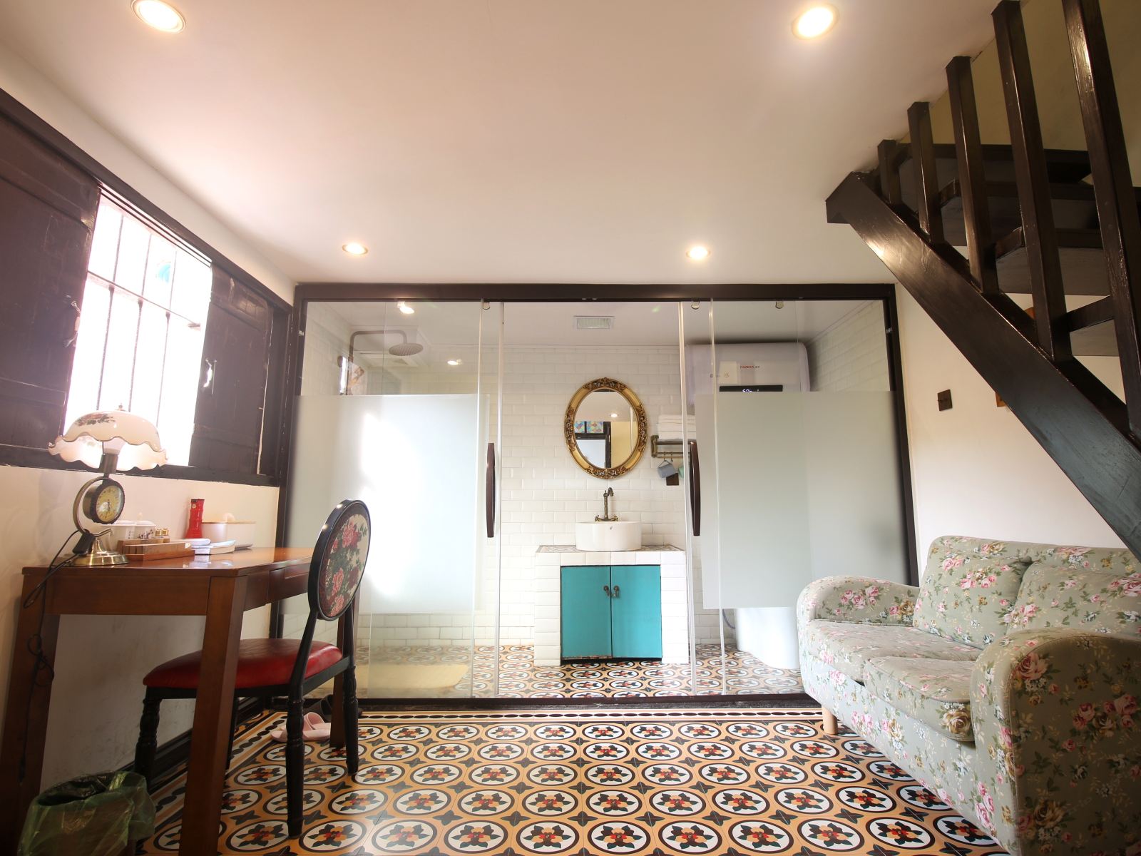 倾城之恋-复式扇形房