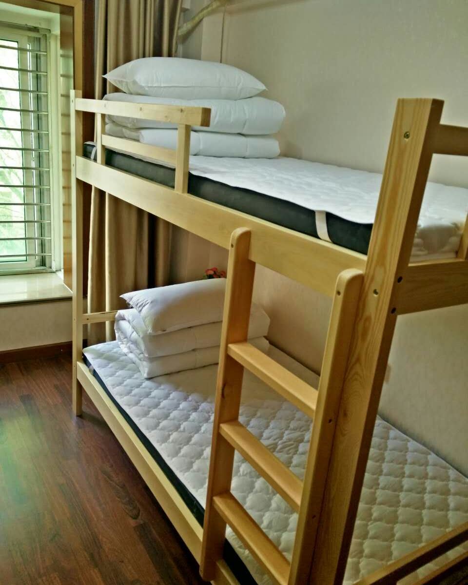 大四人间(床位)