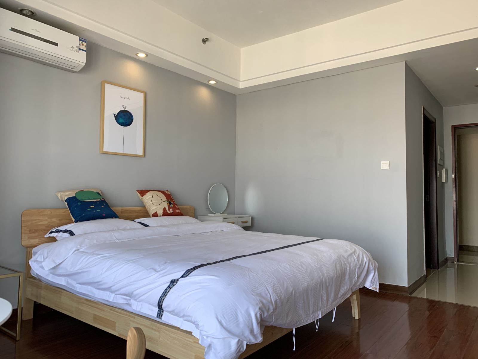 精品北欧大床房