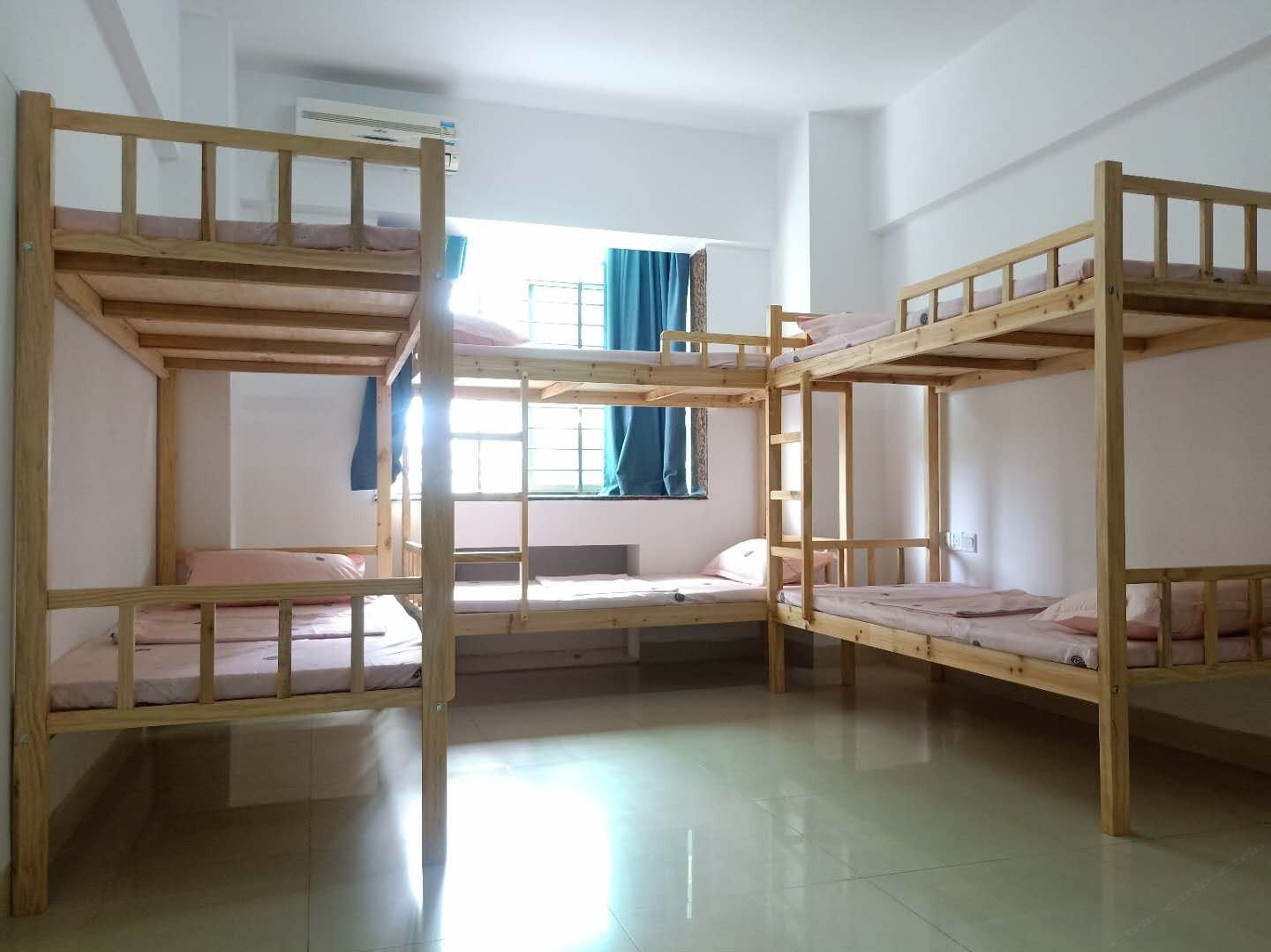 温馨六人间(床位)