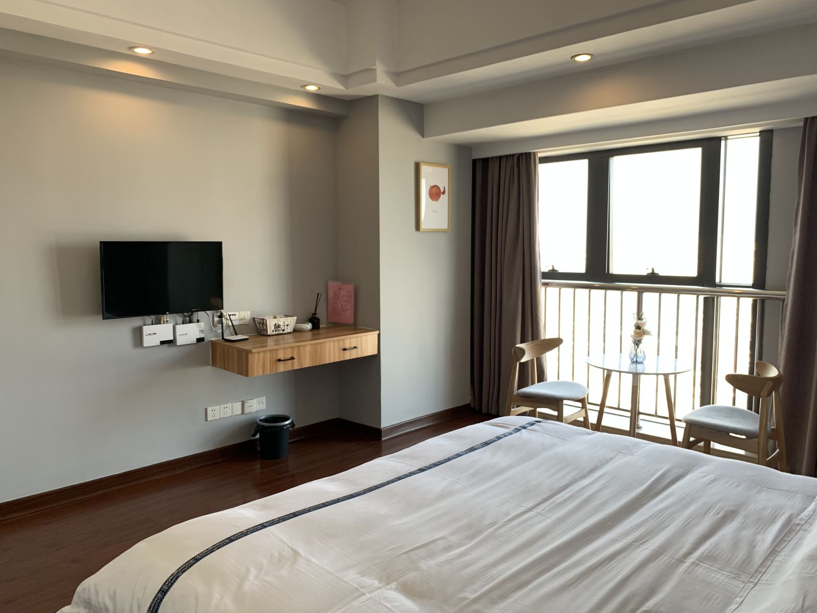 精品北欧大床房