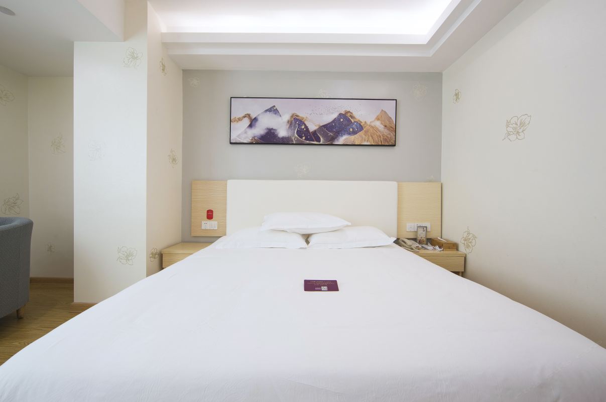 零压高级大床房