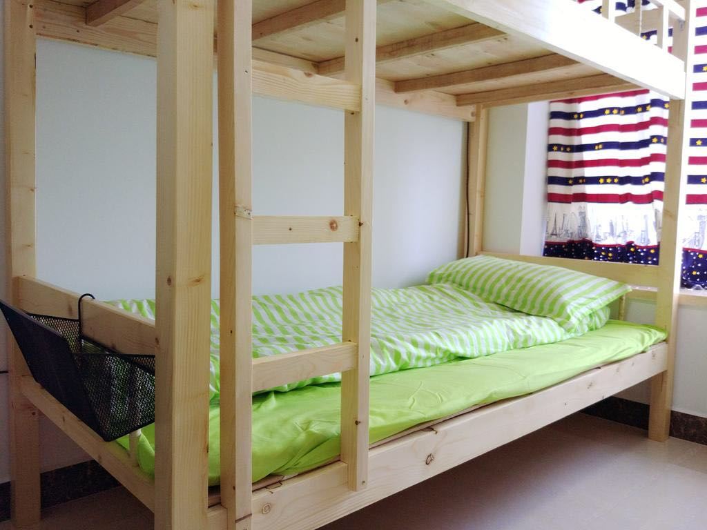 四人间(床位房公共卫浴)