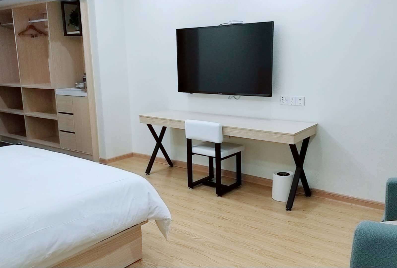 零压高级大床房