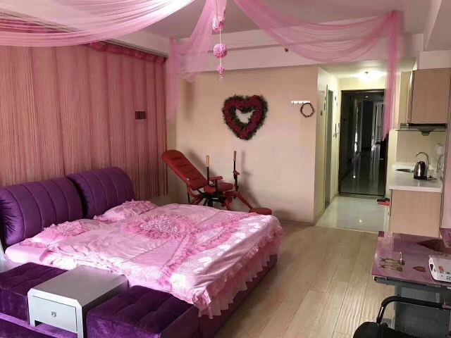 豪华大床房