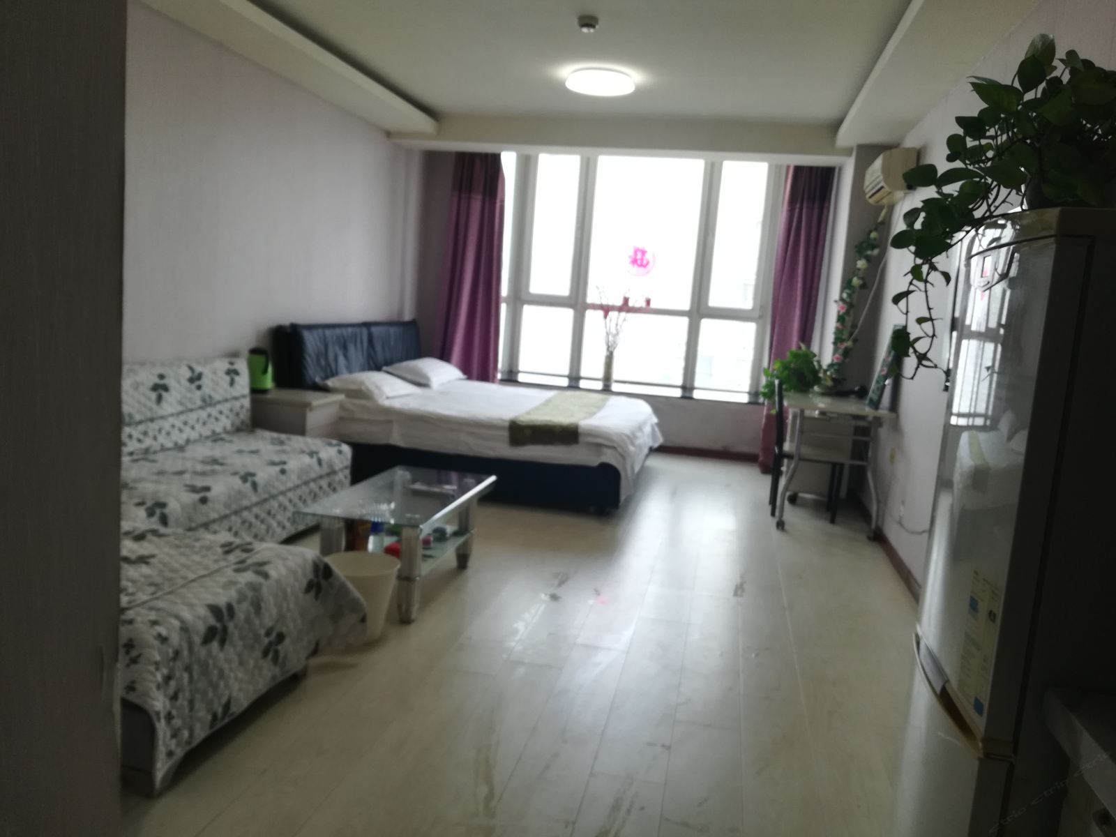 经济大床房