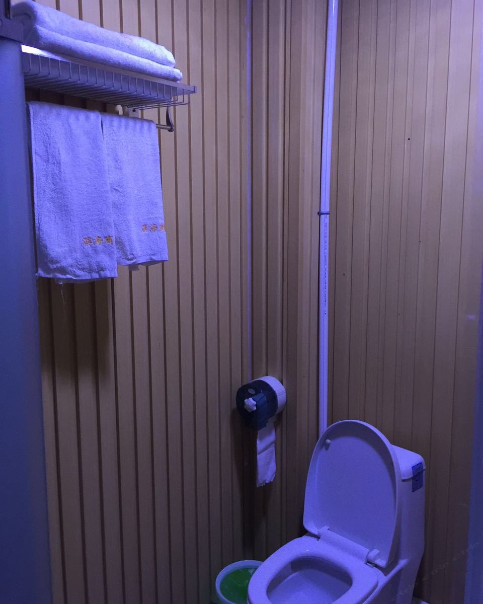 电脑大床房