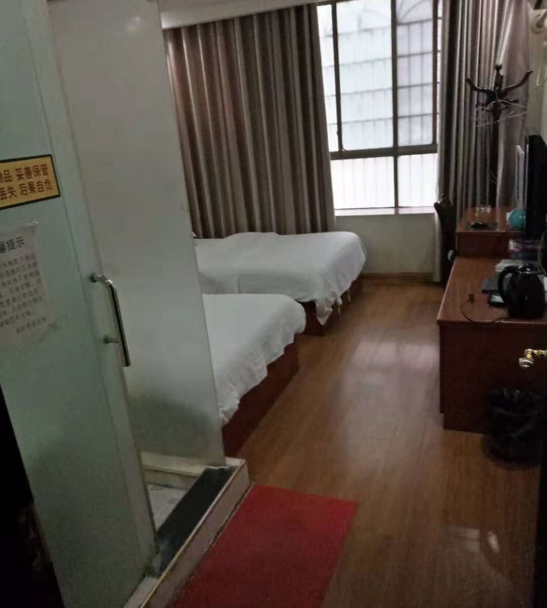 标准双人间