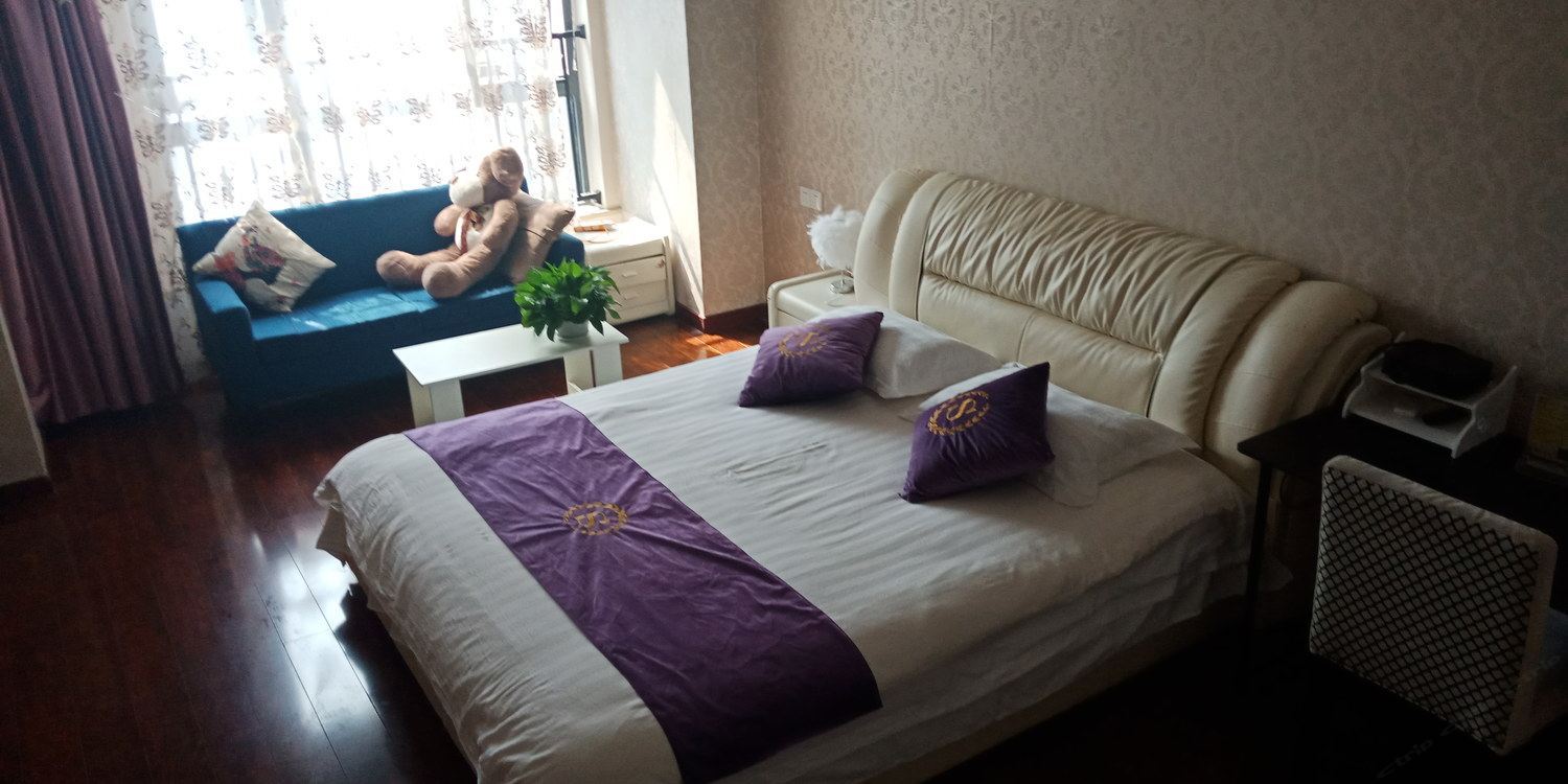 时尚一室大床房