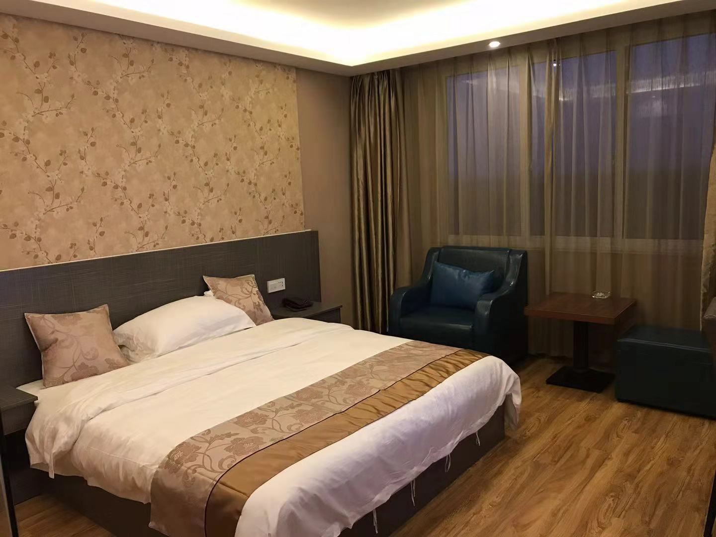 豪华大床房