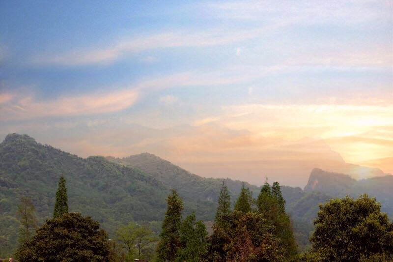 轩辕山景大床房