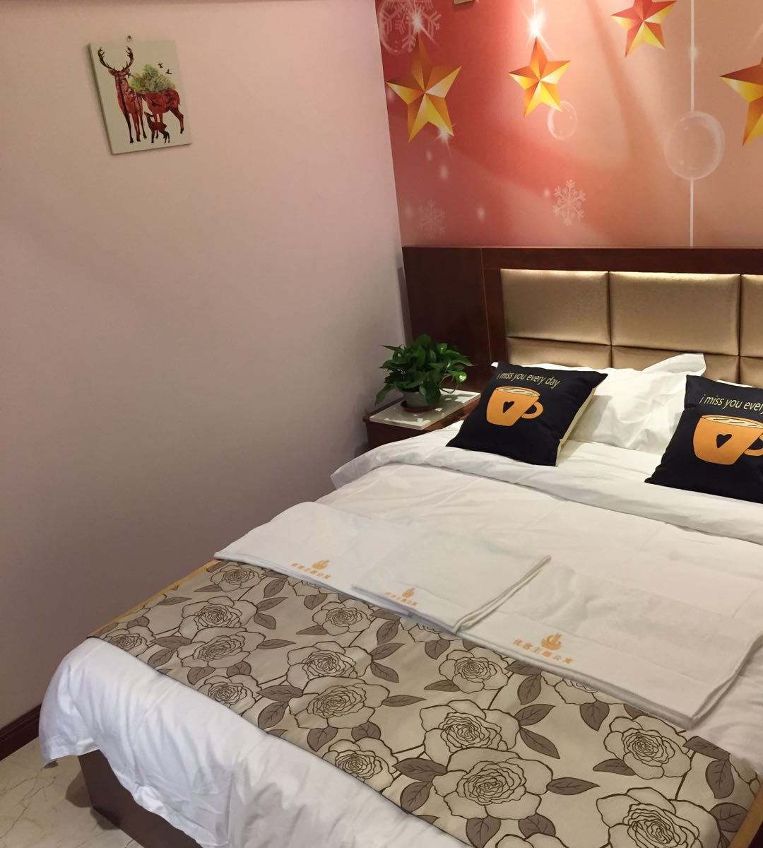 豪华大床房