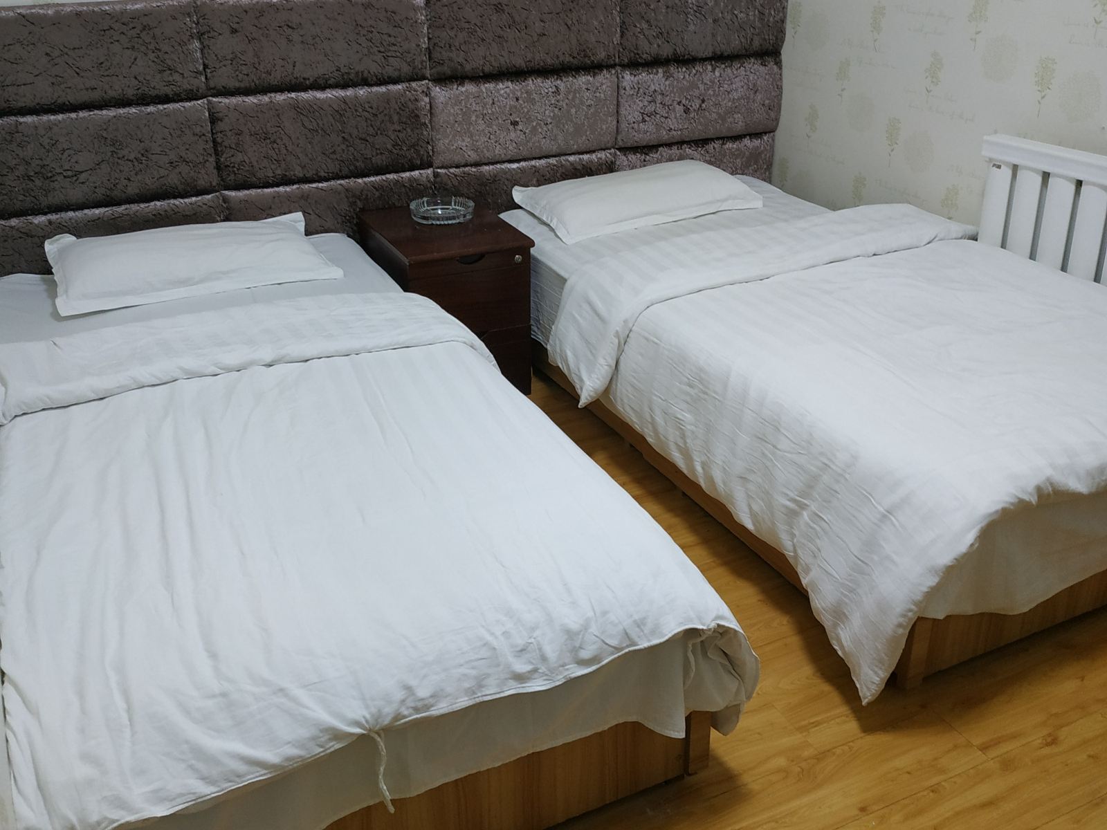 普通双人房(公共卫浴)